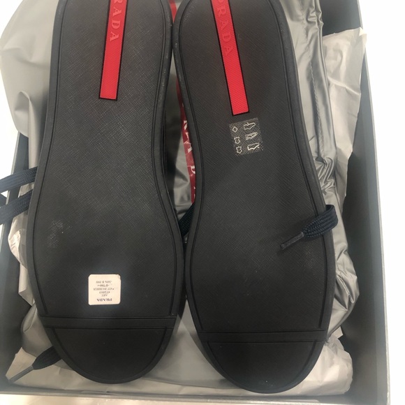 Prada size 8 boots - Picture 4 of 8